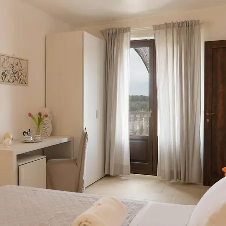 Terra Terra - Masseria Minunni Farm stay *