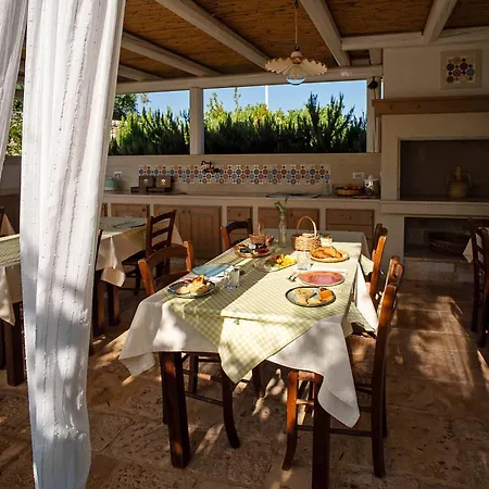 Terra Terra - Masseria Minunni Farm stay *